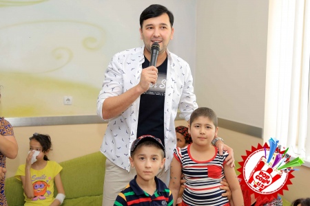 Руспублика онкология илмий марказининг болалар бўлимида “1 июнь -  Бутунжаҳон болаларни ҳимоя қилиш куни”га бағишланган хайрия тадбири 