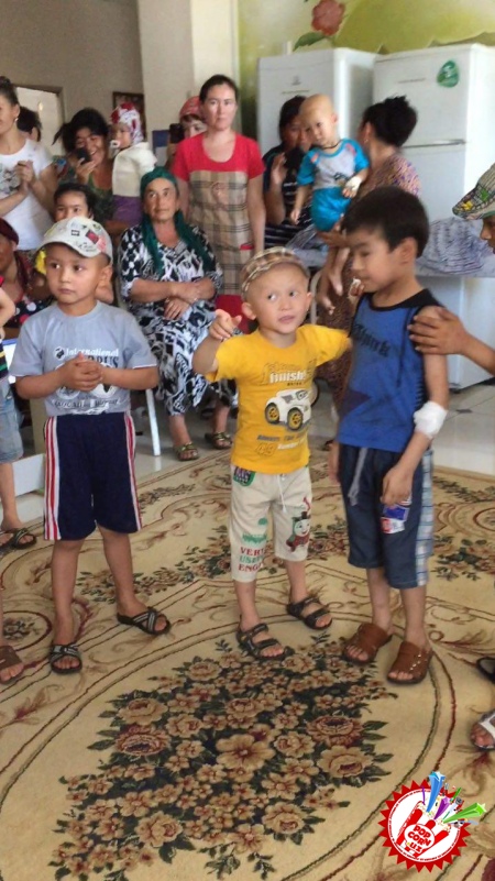 Руспублика онкология илмий марказининг болалар бўлимида “1 июнь -  Бутунжаҳон болаларни ҳимоя қилиш куни”га бағишланган хайрия тадбири 