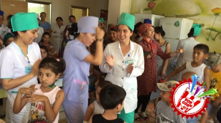 Руспублика онкология илмий марказининг болалар бўлимида “1 июнь -  Бутунжаҳон болаларни ҳимоя қилиш куни”га бағишланган хайрия тадбири 