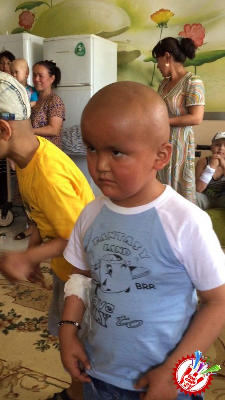 Руспублика онкология илмий марказининг болалар бўлимида “1 июнь -  Бутунжаҳон болаларни ҳимоя қилиш куни”га бағишланган хайрия тадбири 