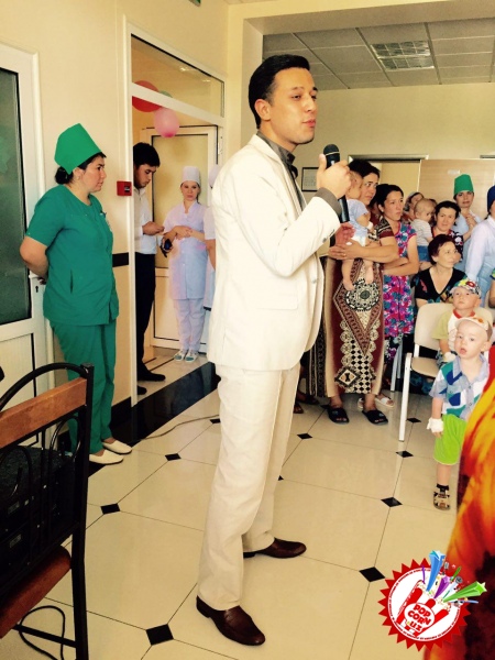 Руспублика онкология илмий марказининг болалар бўлимида “1 июнь -  Бутунжаҳон болаларни ҳимоя қилиш куни”га бағишланган хайрия тадбири 