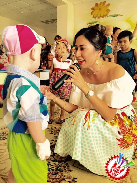 Руспублика онкология илмий марказининг болалар бўлимида “1 июнь -  Бутунжаҳон болаларни ҳимоя қилиш куни”га бағишланган хайрия тадбири 