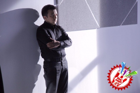 Тез кунда Элёр Маҳкамовдан романтик руҳдаги клип премьераси