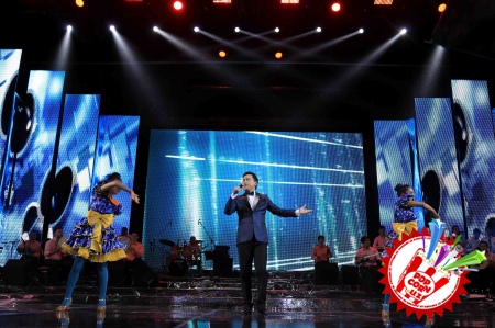 Хоразм наволари оламни тутди! Бунёдбек Саидов Сардор Раҳимхон билан дуэт куйлади!