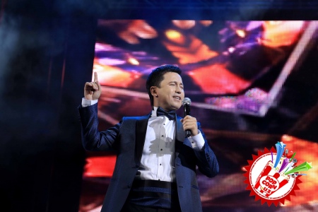 Хоразм наволари оламни тутди! Бунёдбек Саидов Сардор Раҳимхон билан дуэт куйлади!