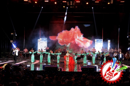 Хоразм наволари оламни тутди! Бунёдбек Саидов Сардор Раҳимхон билан дуэт куйлади!