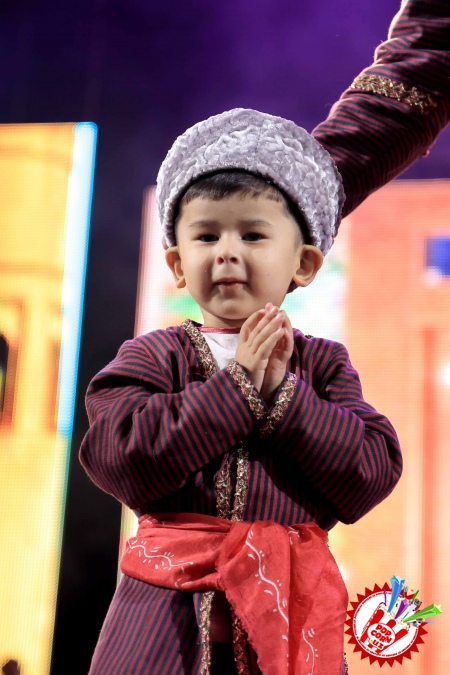 Хоразм наволари оламни тутди! Бунёдбек Саидов Сардор Раҳимхон билан дуэт куйлади!