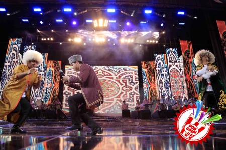 Хоразм наволари оламни тутди! Бунёдбек Саидов Сардор Раҳимхон билан дуэт куйлади!