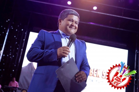 Хоразм наволари оламни тутди! Бунёдбек Саидов Сардор Раҳимхон билан дуэт куйлади!