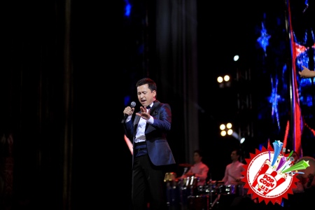 Хоразм наволари оламни тутди! Бунёдбек Саидов Сардор Раҳимхон билан дуэт куйлади!