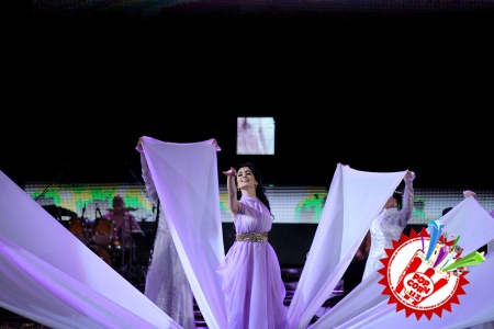 Хоразм наволари оламни тутди! Бунёдбек Саидов Сардор Раҳимхон билан дуэт куйлади!