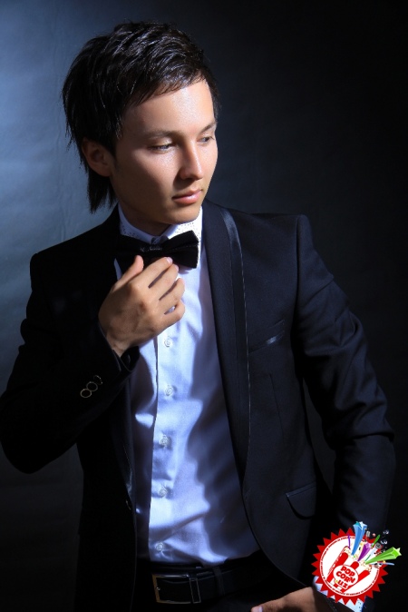 Ёш ва умидли хонанда  Баҳром Каримовдан  янги тарона “Ёлғизим”