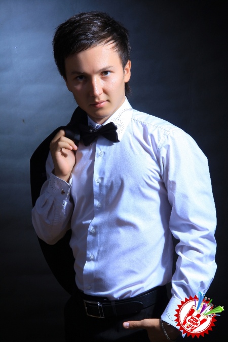 Ёш ва умидли хонанда  Баҳром Каримовдан  янги тарона “Ёлғизим”