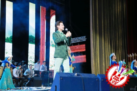 Алижон ҳамда Воҳиджон Исоқовларнинг концерт дастуридан батафсил