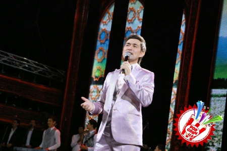 Алижон ҳамда Воҳиджон Исоқовларнинг концерт дастуридан батафсил