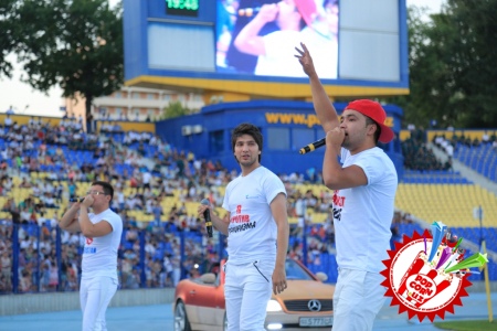 «Биз гиёҳвандликка қаршимиз» шиори остида ўтказилган футбол шоудан батафсил!