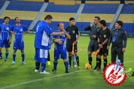 «Биз гиёҳвандликка қаршимиз» шиори остида ўтказилган футбол шоудан батафсил!