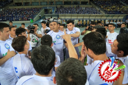 «Биз гиёҳвандликка қаршимиз» шиори остида ўтказилган футбол шоудан батафсил!