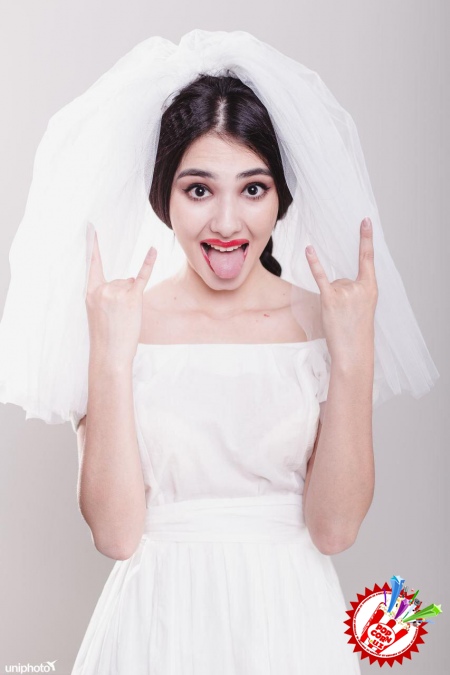 “Етар” дея нола қилаётган Зарина барчасидан чарчадими?