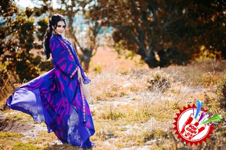 “Етар” дея нола қилаётган Зарина барчасидан чарчадими?