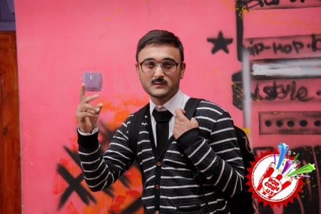 Шоҳруҳҳхон яна ноананавий клип тайёрламоқда