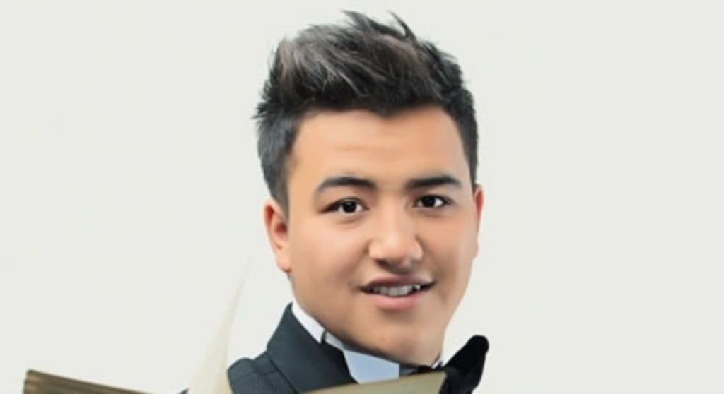 “Севги дунёси”... Беғубор мухаббат оламига ғарқ бўлинг