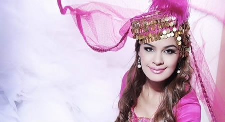 “Пака-пак” нима у... Хулкар Абдуллаевадан клип премьераси