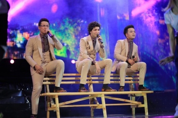 Уммон гуруҳи  мухлислари учун муносиб совға тайёрламоқда