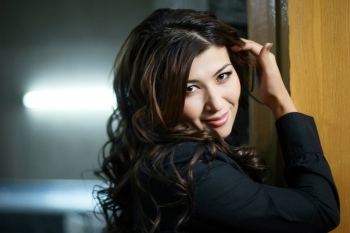 Сарваранинг  қалбга яқин қўшиқларини соғинганлар учун ҳушхабаримиз бор