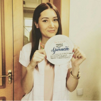 Шоу-бизнес оламидаги янгиликлар қисқа сатрларда!