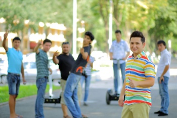 Умар Шамсиевдан янги видеоклип “Жонимга озор”