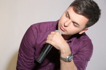 \"Сохта чирой\" Алимдан навбатдаги премьера