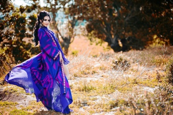 Зарина Низомутдинова нималар билан банд?