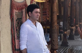 Абдурашид Йўлдошевнинг “Қизил гул”и энди клипи билан