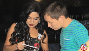 Нилуфар Усмонова янги видеоклипининг намойишини ўтказди