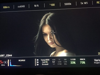 Азиза Низамова мухлислари учун кутилмаган туҳфа тайёрламоқда