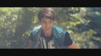 Мавлуда Асaлхўжаевадан янги видеоклип премьераси