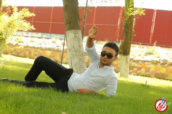 Шоҳруҳхонга тақлид қилаётган навбатдаги мухлиси ким?