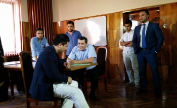 Кўчанинг боласи