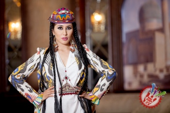 Канизадан кутилмаган образдаги фотосессия