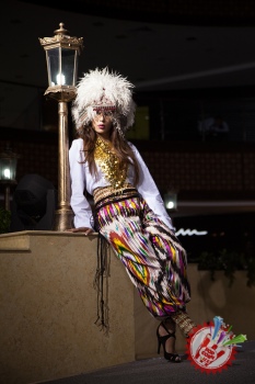 Канизадан кутилмаган образдаги фотосессия