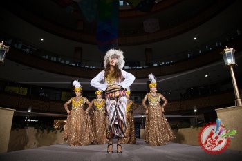 Канизадан кутилмаган образдаги фотосессия