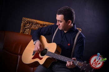 Азиз Абдуллаевдан янги тарона премьераси “Ватан”