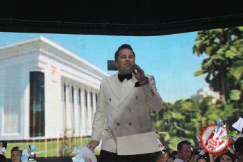 "Бетакроримсан, ягонасан, она Ватаним — Ўзбекистоним”