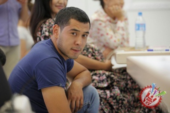 Муниса Ризаева хонандаликдан воз  кечди! Энди у ўқитувчи?!