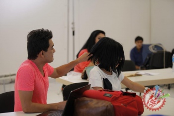 Муниса Ризаева хонандаликдан воз  кечди! Энди у ўқитувчи?!