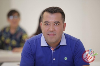 Муниса Ризаева хонандаликдан воз  кечди! Энди у ўқитувчи?!