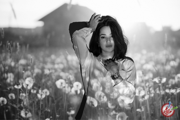 Шаҳло Аҳмедовадан кутилмаган тарона “Ўзинг бўлсанг бас”