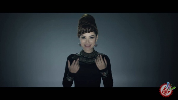 Манзурадан кутилмаган видеопремьерани қарши олинг