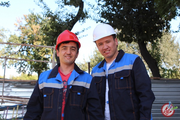 Жаҳонгир Позилжонов Баҳриддин Зуҳриддинов билан дуэт куйлади